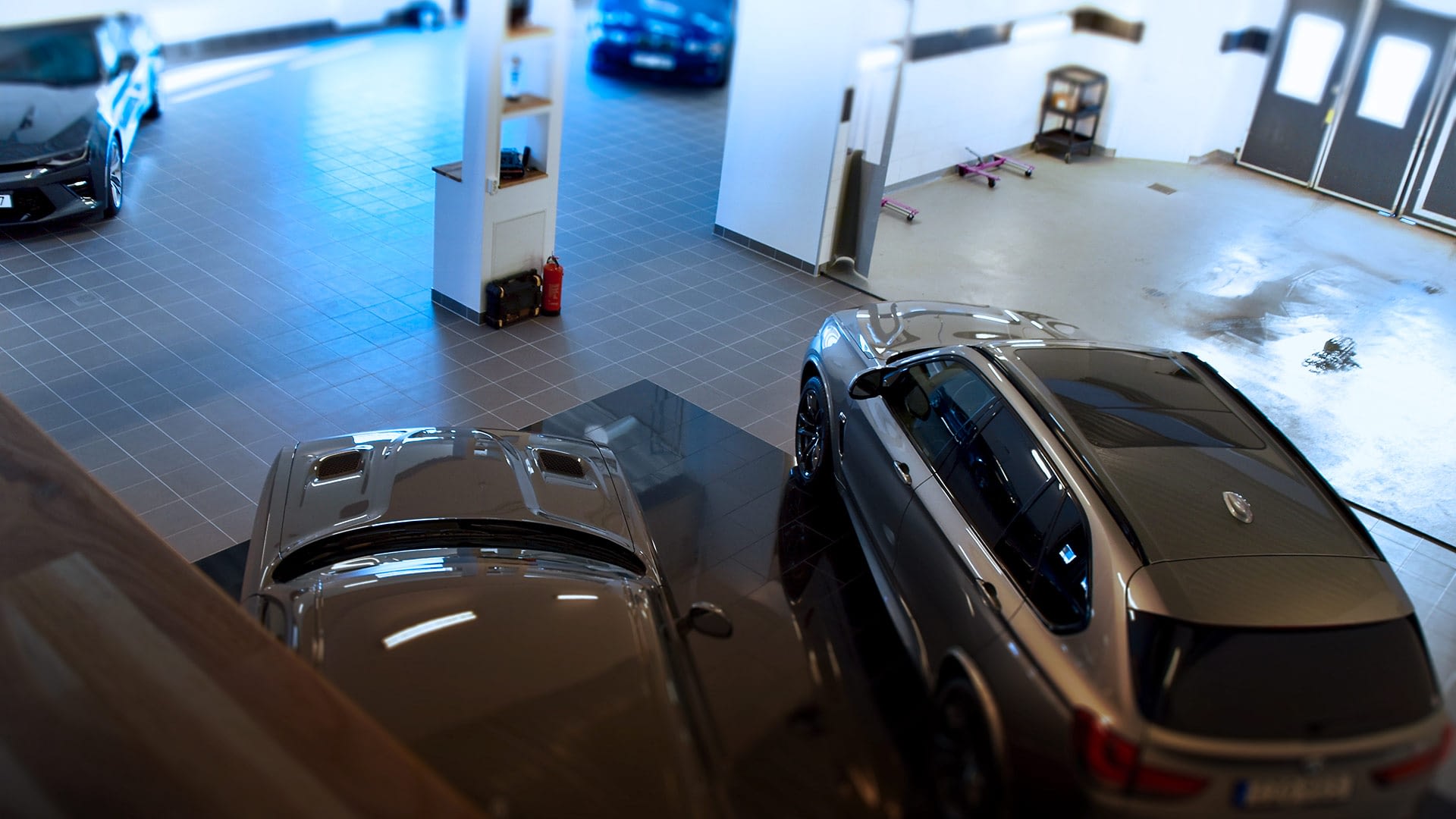 Vi är en Autoexperten verkstad. Vi erbjuder full service och fixar bilen efter dina behov.